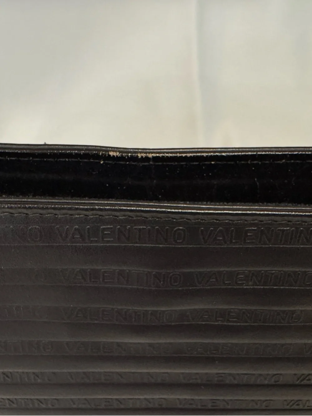 Authentic Vintage Valentino Black Leather Toiletry Bag with Gold V Accent - Picture 13 of 15